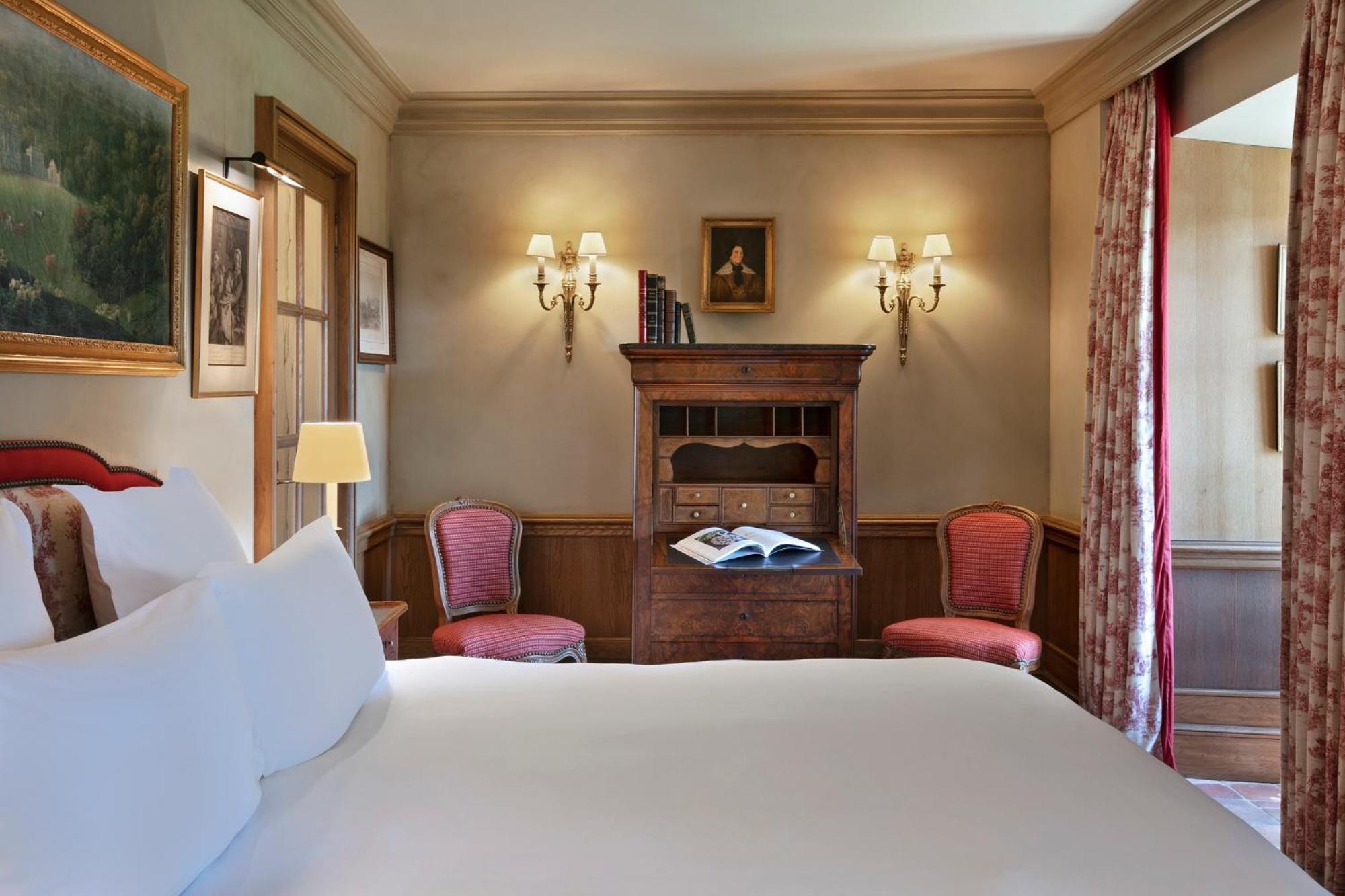 Airelles Gordes, La Bastide Hotel Bagian luar foto