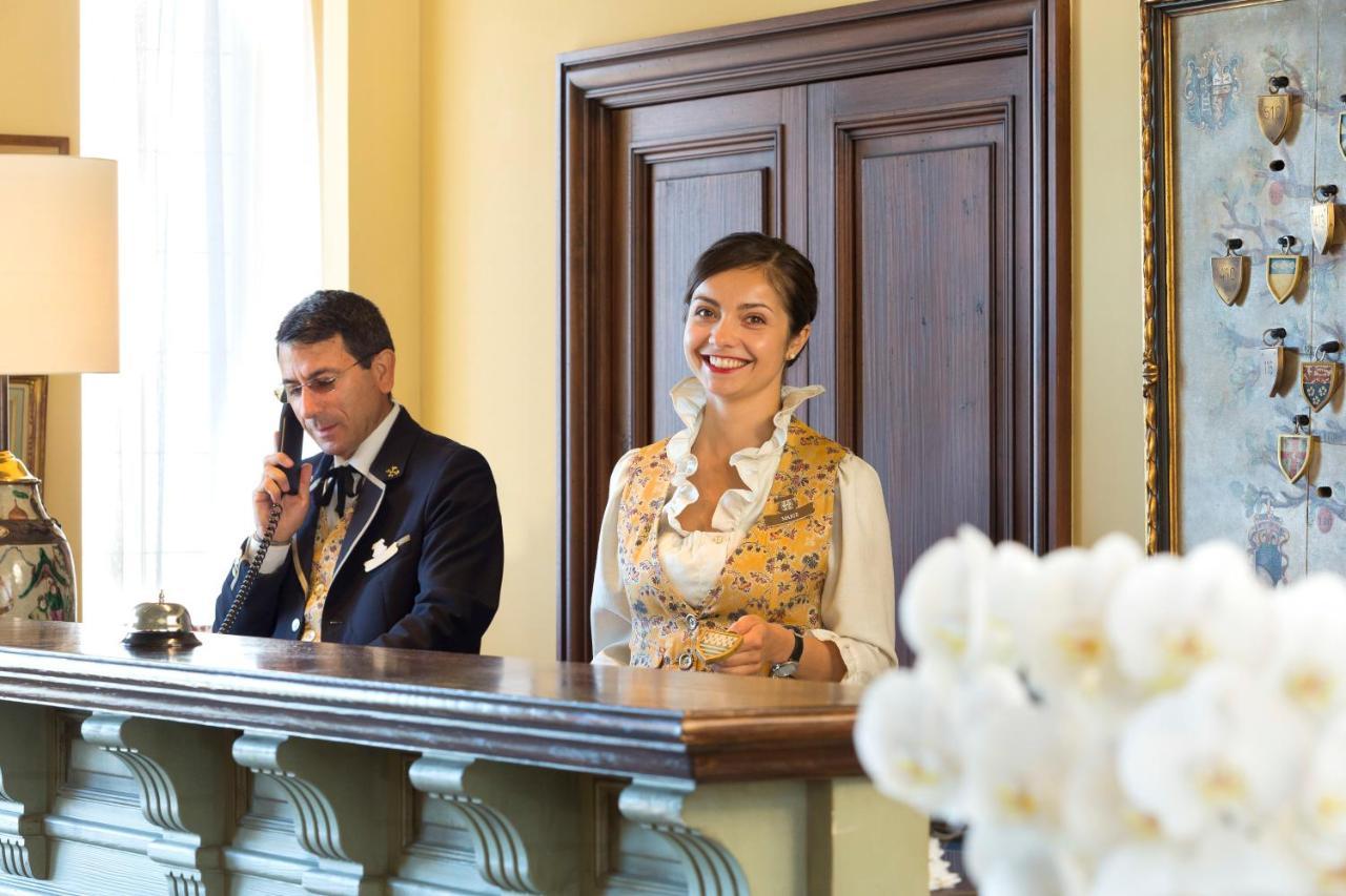 Airelles Gordes, La Bastide Hotel Bagian luar foto